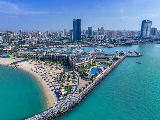 جزر وشواطئ الكويت
