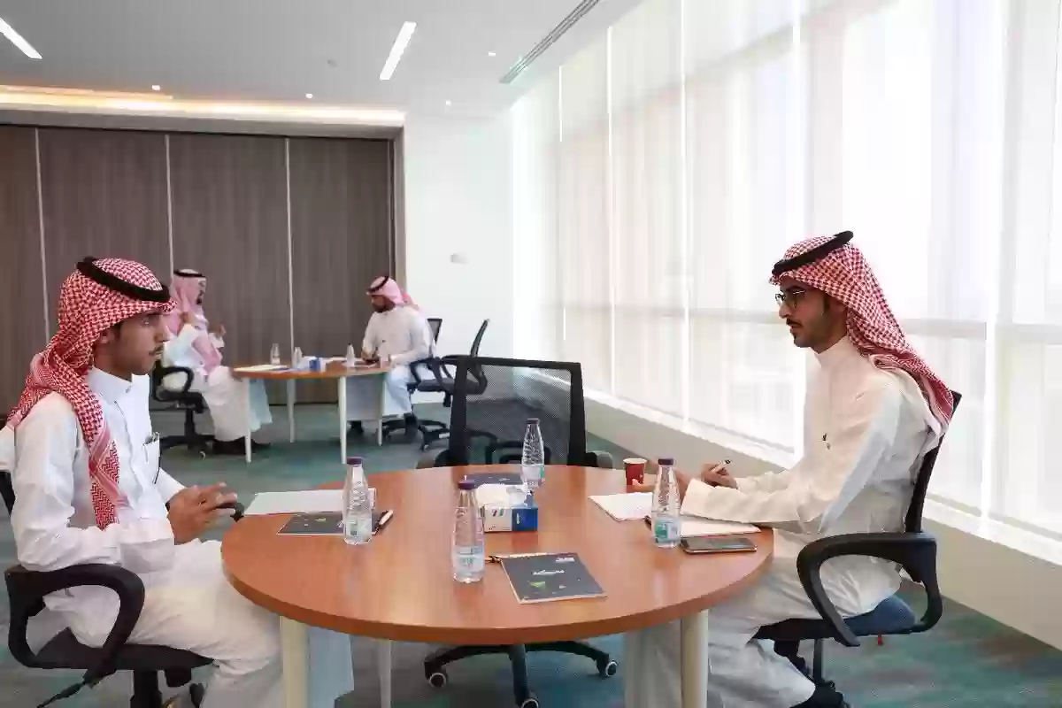 كيفية تقديم شكاوى الإدمان أونلاين في الكويت
