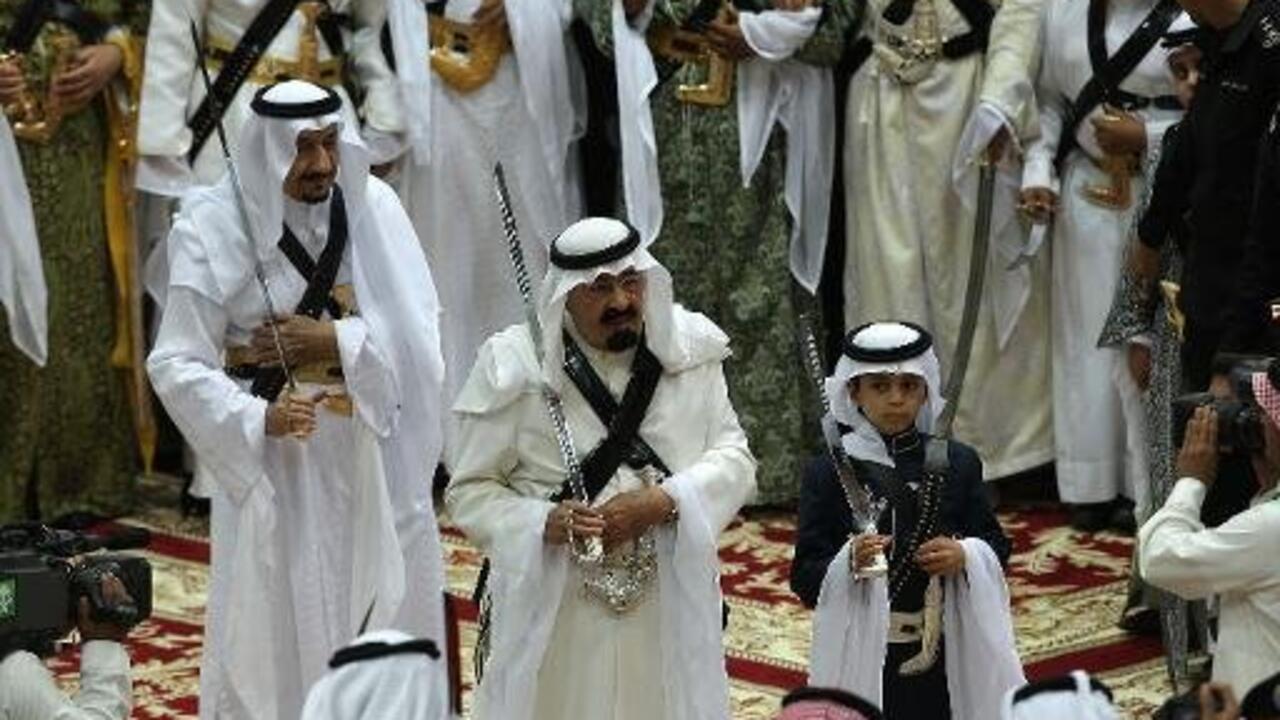 يف وصل آل سعود إلى الحكم